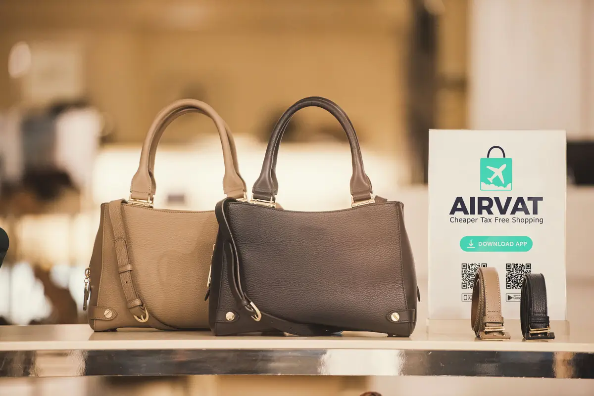 UK store offering vat free shopping and displaying Airvat logo